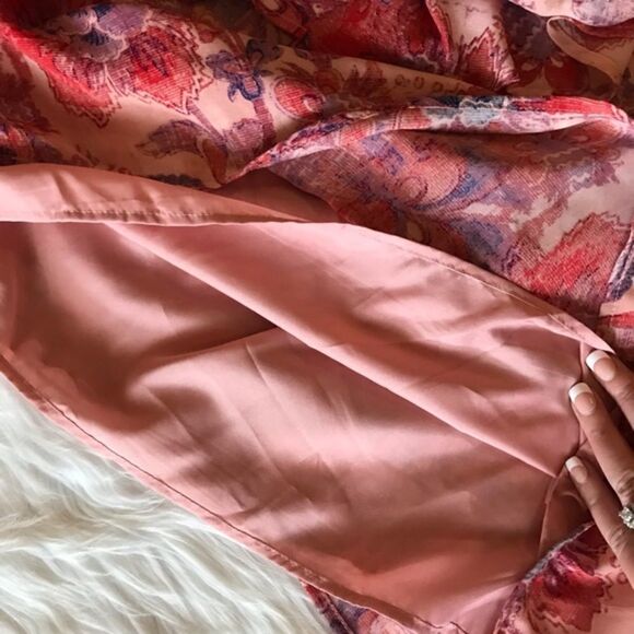 Belle & Sky One Shoulder Bohemian Floral Blouse Ruffle Size Medium Casual Top - Picture 7 of 8